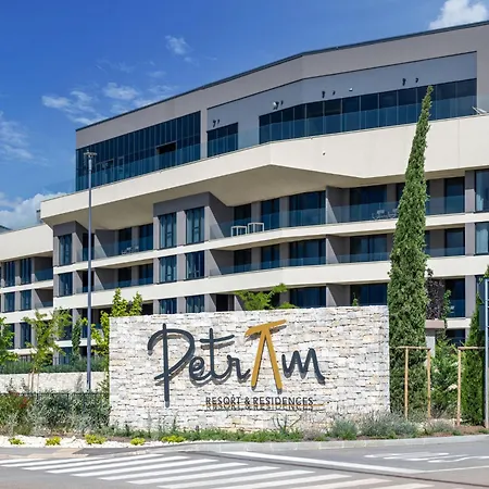 Petram 4 Bedroom With Twin Rooms-8 By Interhome *